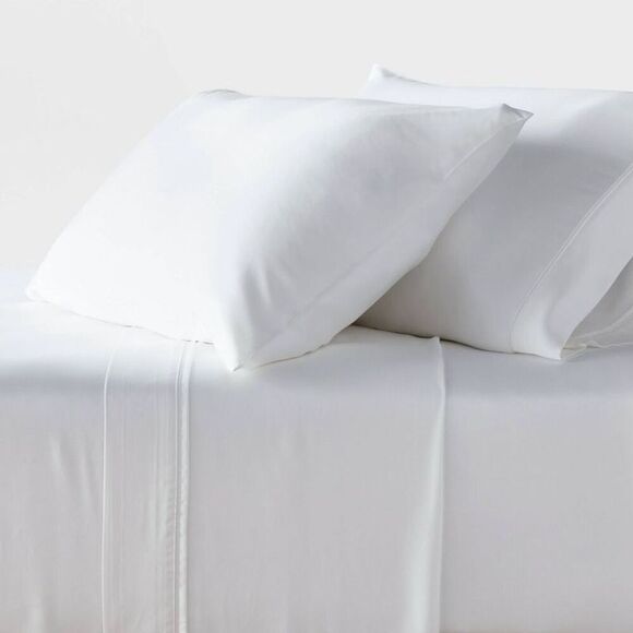 Threshold -  320TC Satin 4-Piece Sheet Set Cooling So White - Picture 1 of 4